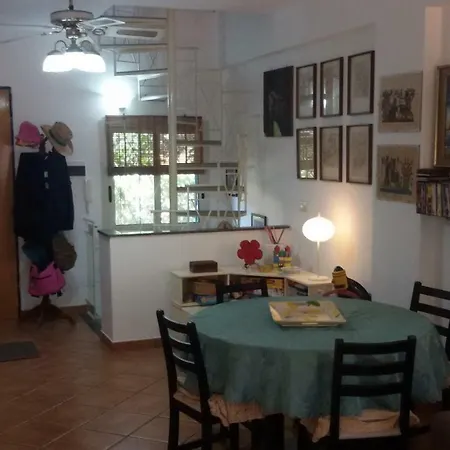 Saro's Villa